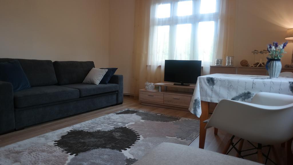 Ferienwohnung Apartament "Przy Molo" Misdroy Exterior foto